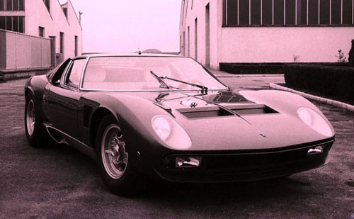 Detail on 1971 Lamborghini Miura P400 SV 4934