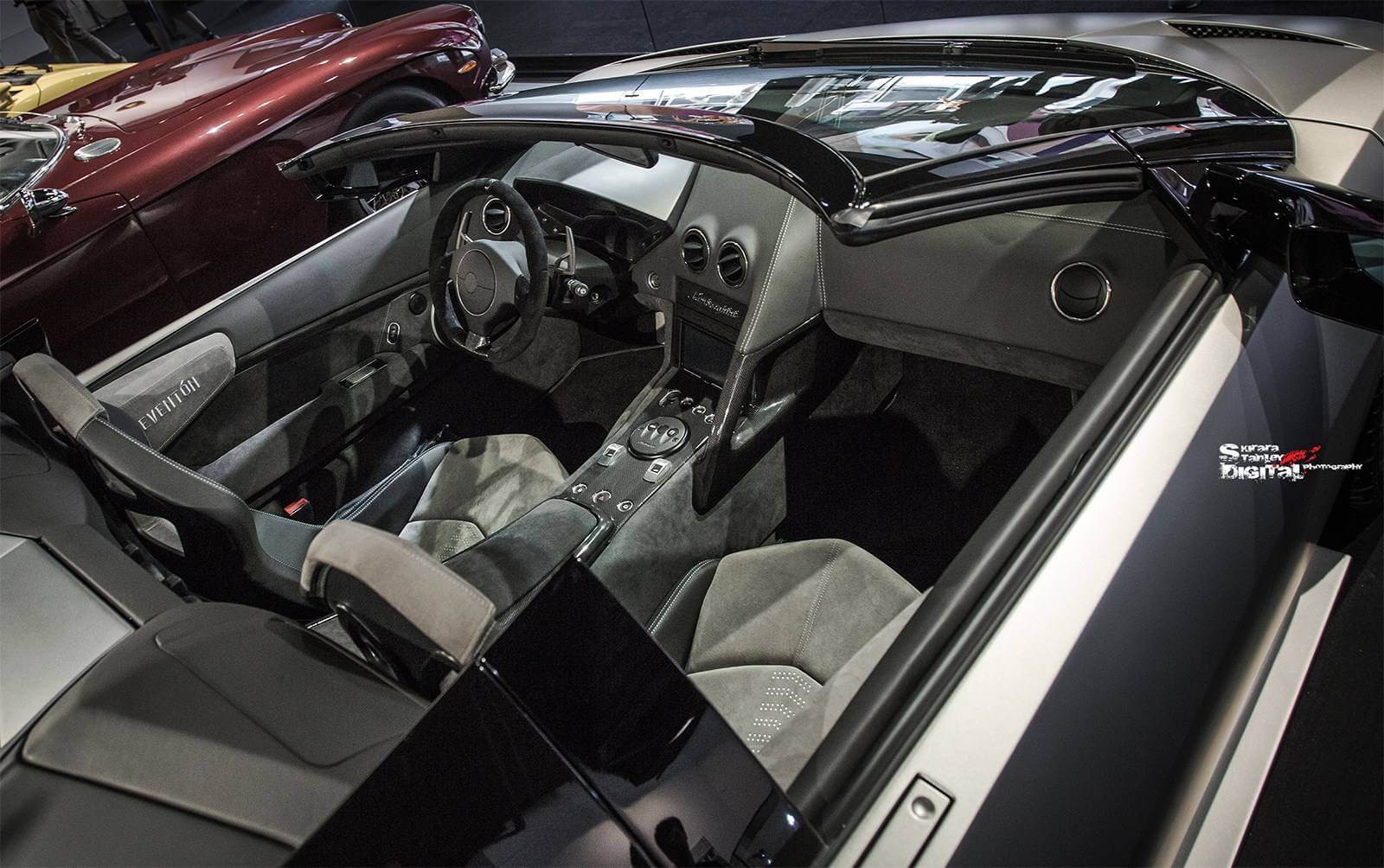 2010ReventonRoadster