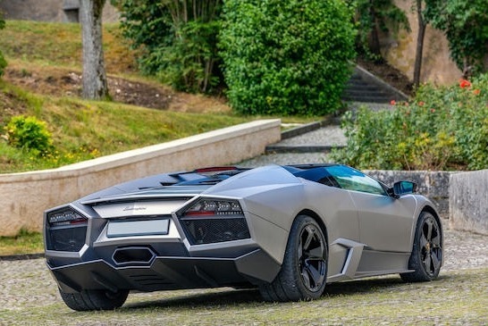 2010ReventonRoadster