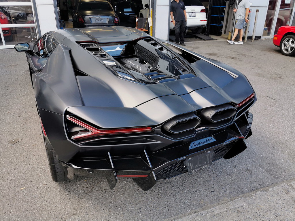 2024Revuelto