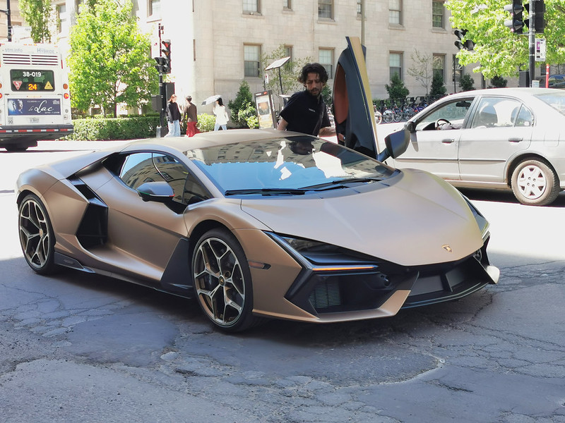 2024Revuelto