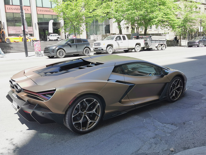 2024Revuelto