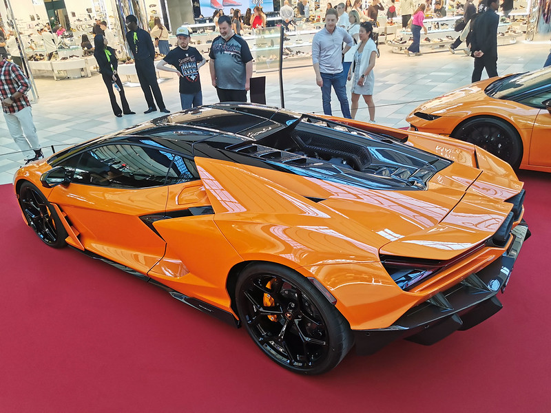 2025Revuelto
