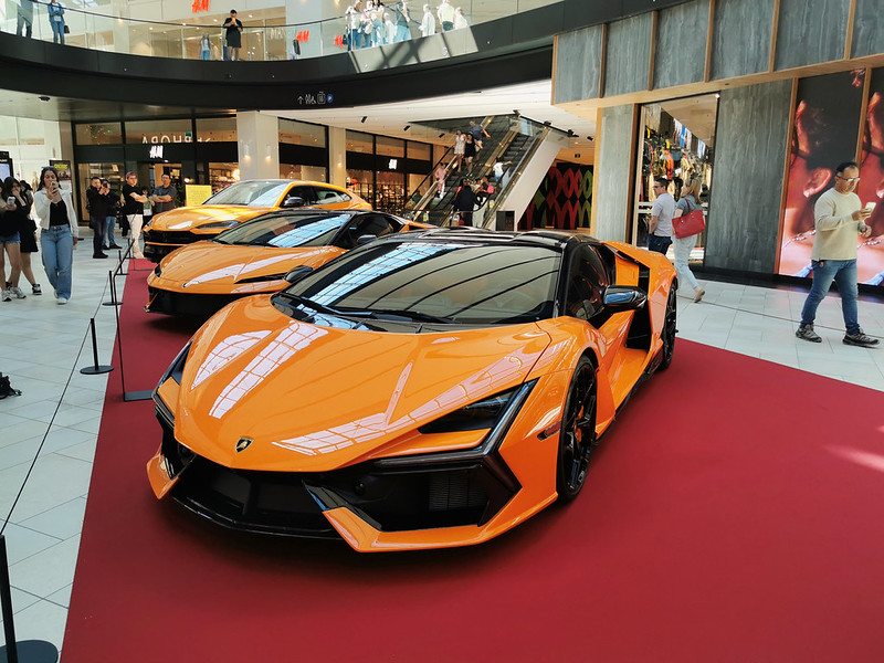 2025Revuelto