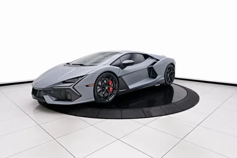2024Revuelto