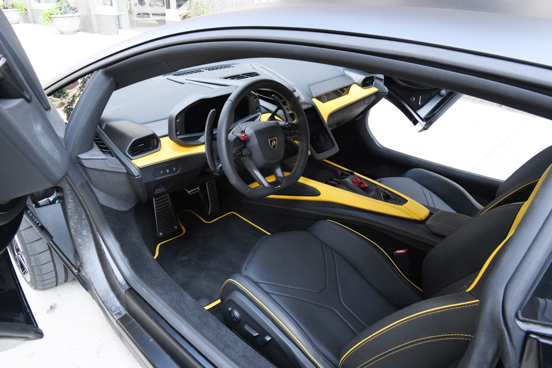 2024Revuelto