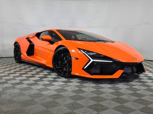 2024Revuelto