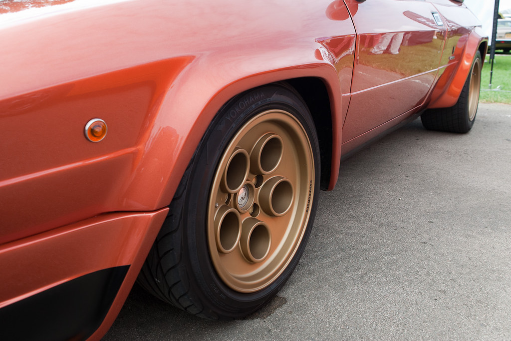 1977Silhouette