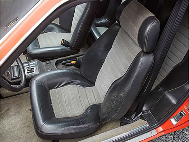 1975UrracoP300