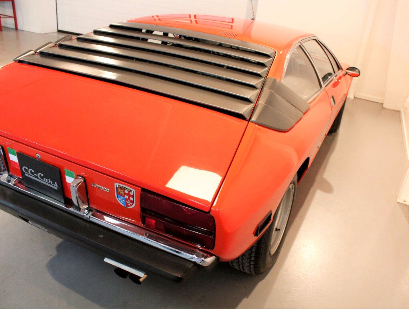 1975UrracoP300