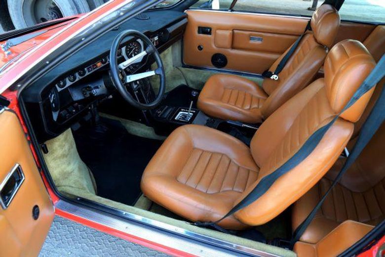1975UrracoP300