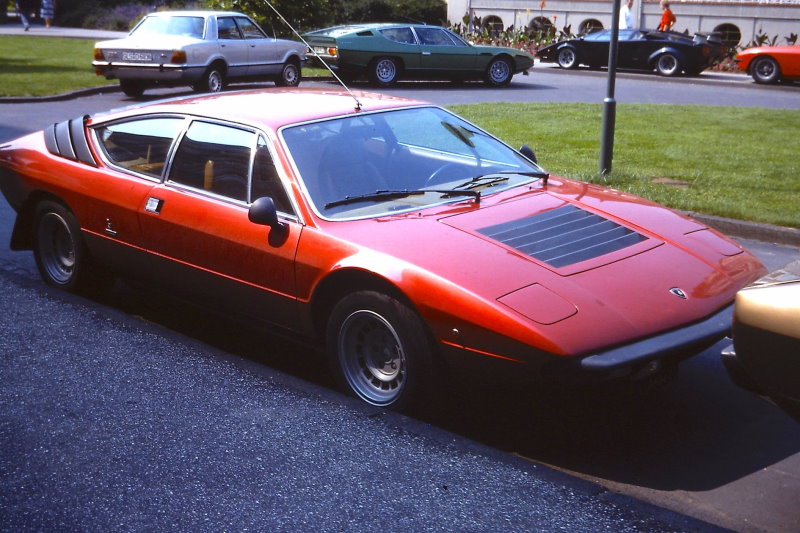 1976UrracoP300