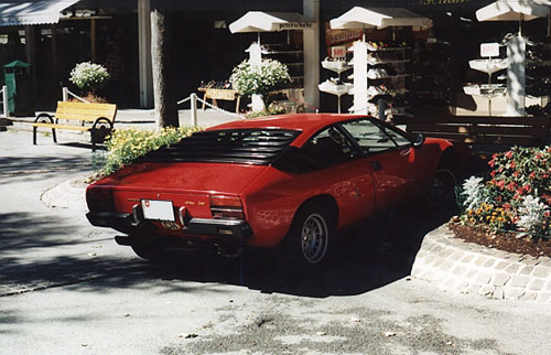 1977UrracoP300
