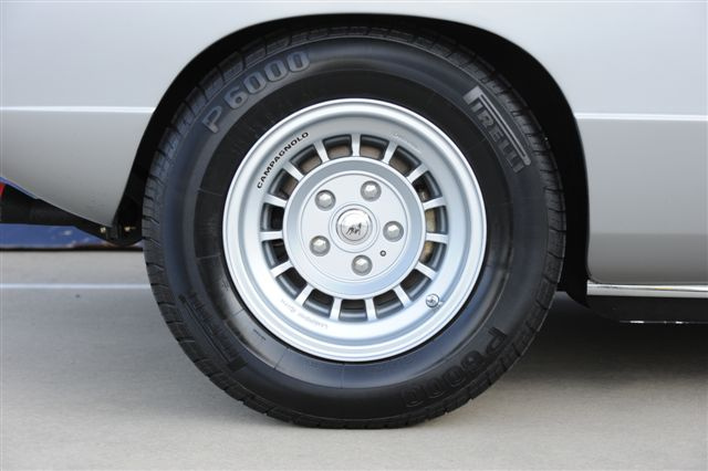 1977UrracoP300