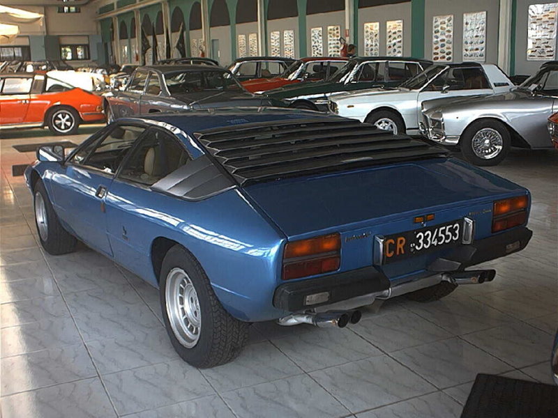 1975UrracoP200