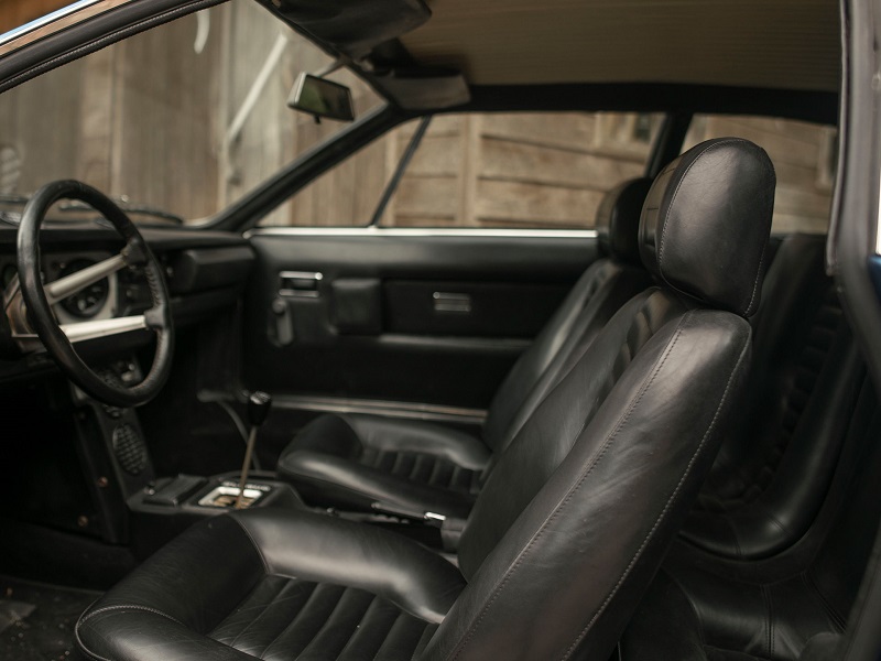 1975UrracoP200