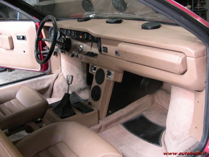 1976UrracoP200