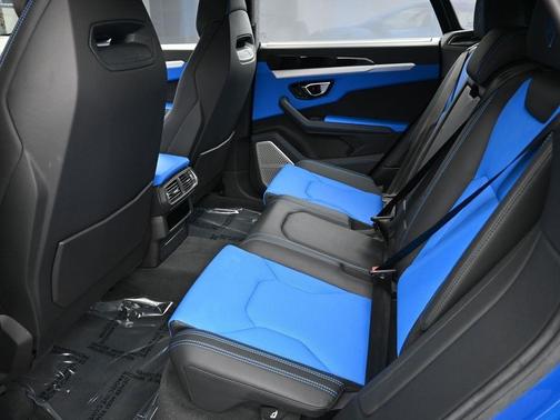 2020Urus