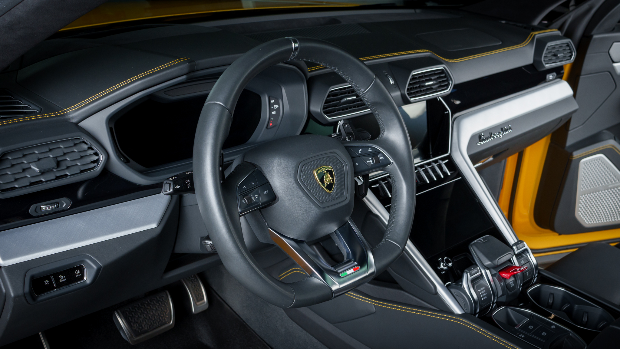 2020Urus