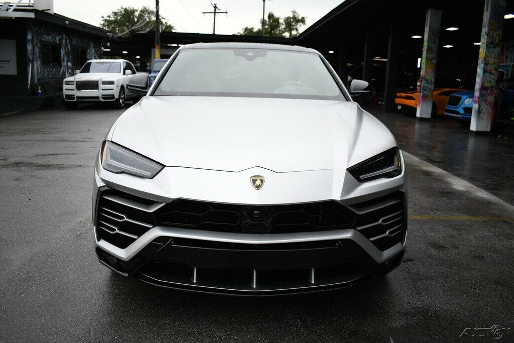 2020Urus