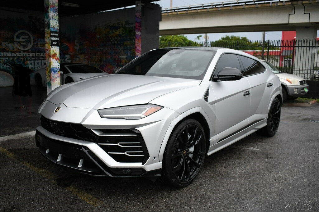 2020Urus