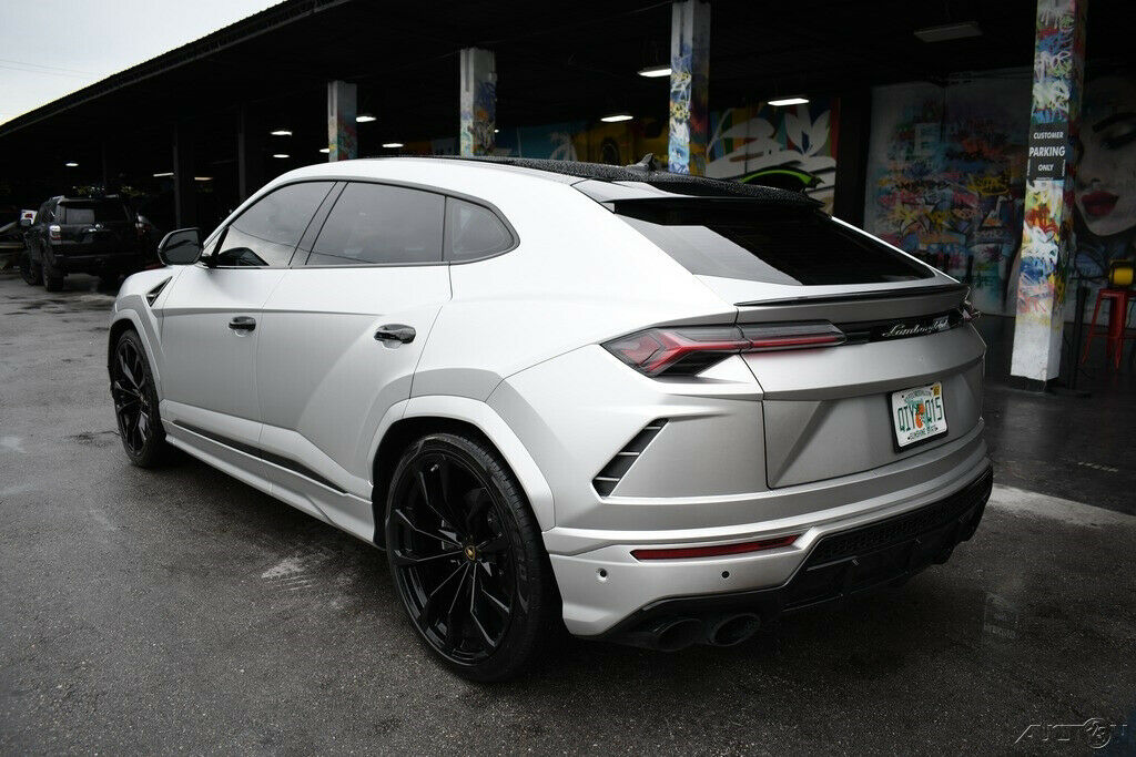 2020Urus