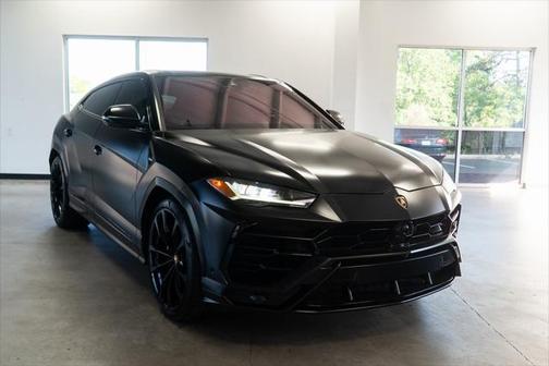 2022UrusGraphite Capsule