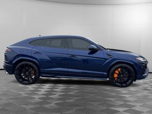 2020Urus