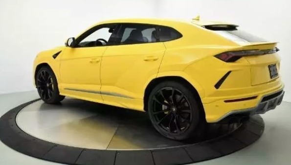 2020Urus