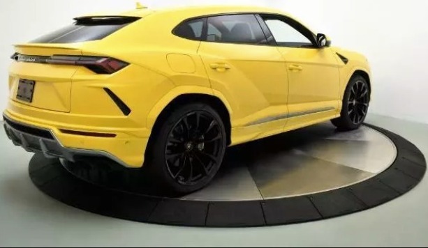 2020Urus