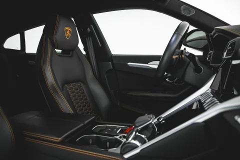 2020Urus