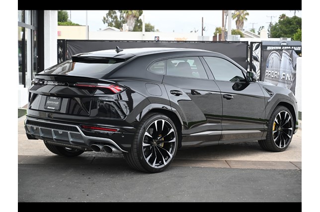 2020Urus
