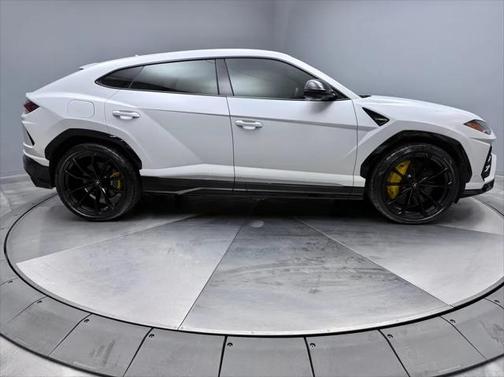 2020Urus