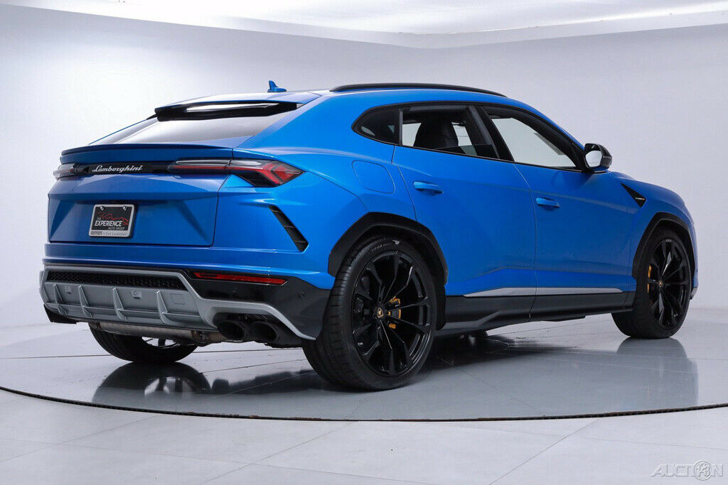 2020Urus