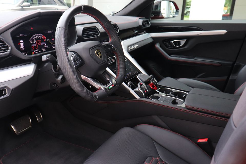 2020Urus