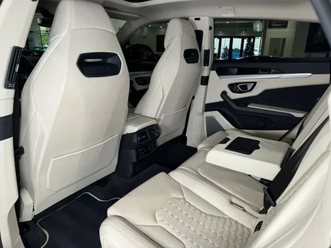 2020Urus