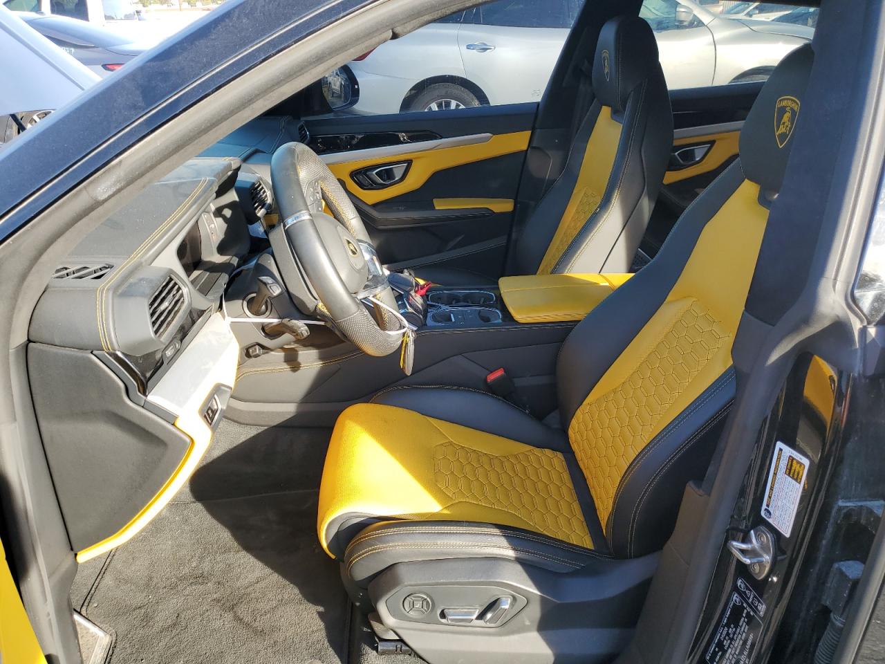 2020Urus