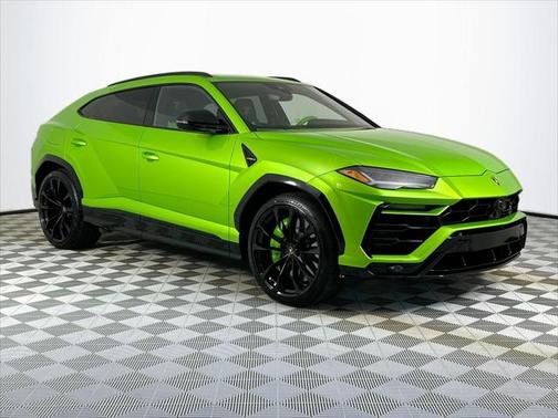 2022UrusGraphite Capsule