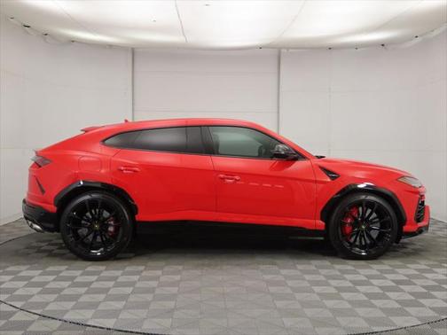 2022Urus
