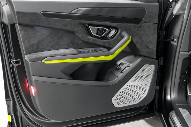 2022Urus