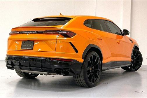 2022Urus