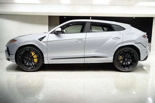 2023UrusS