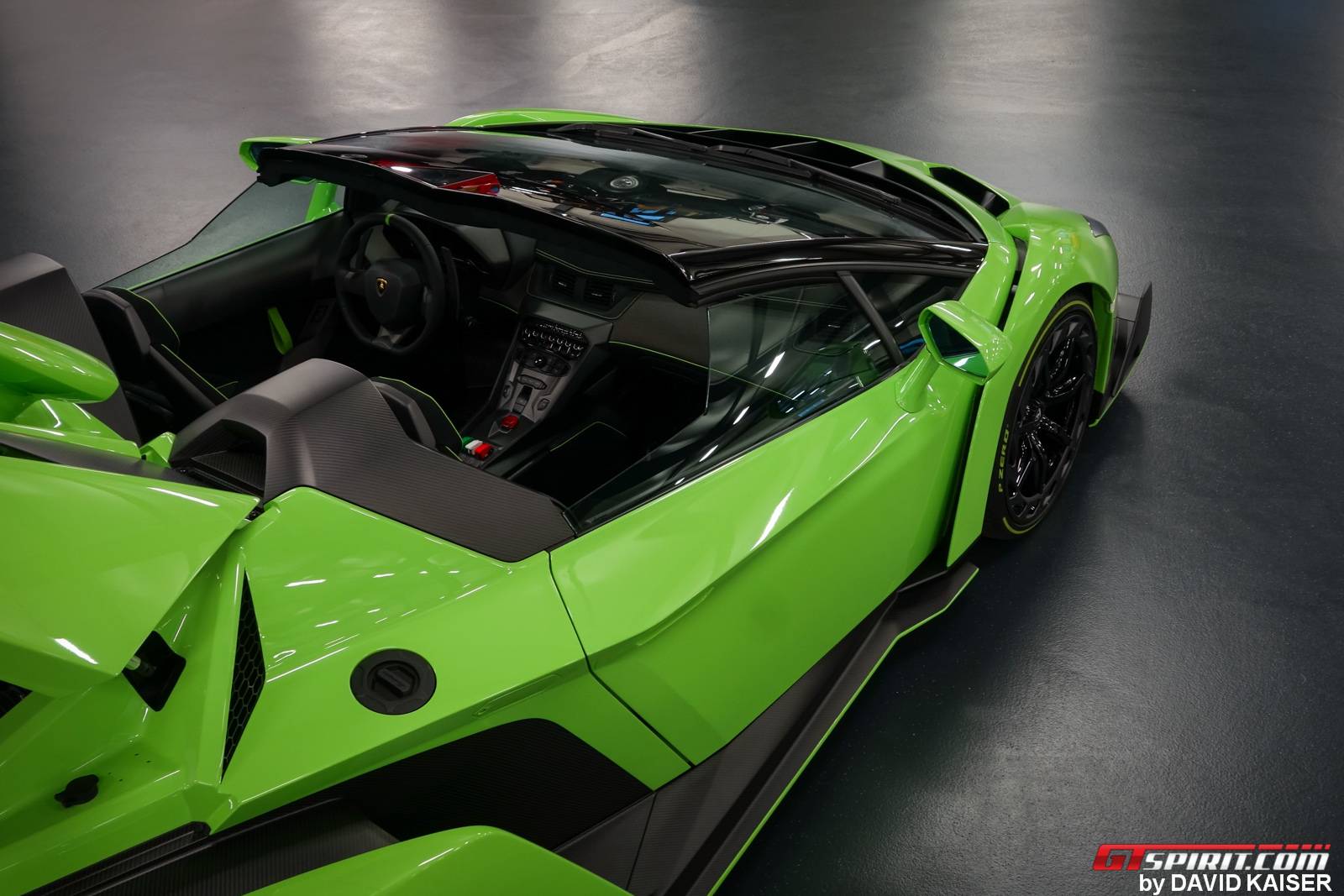 2015VenenoLP750-4 Roadster
